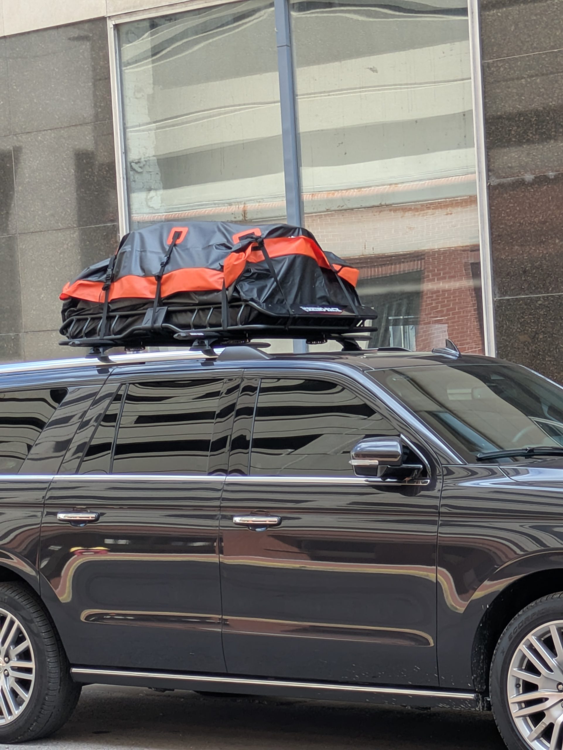 Meefar rooftop carrier rent luggage customer Meefar rooftop carrier rent luggage customer